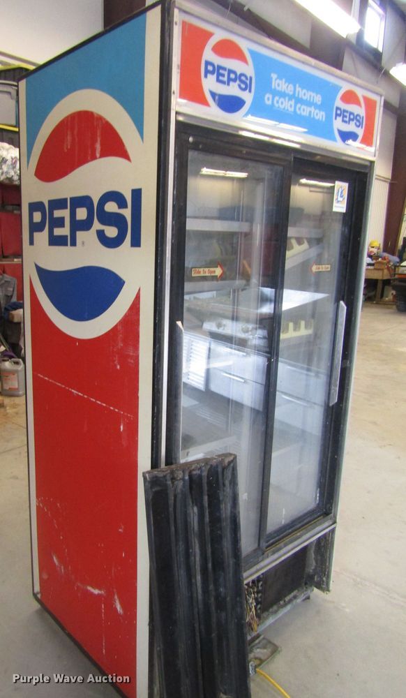 image for item GE9754 Pepsi upright cooler