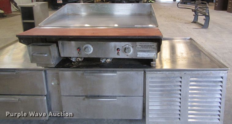 image for item GE9756 Flat top griddle
