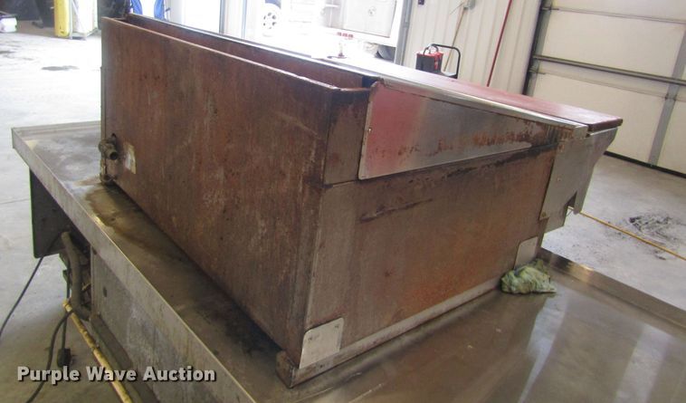 image for item GE9756 Flat top griddle