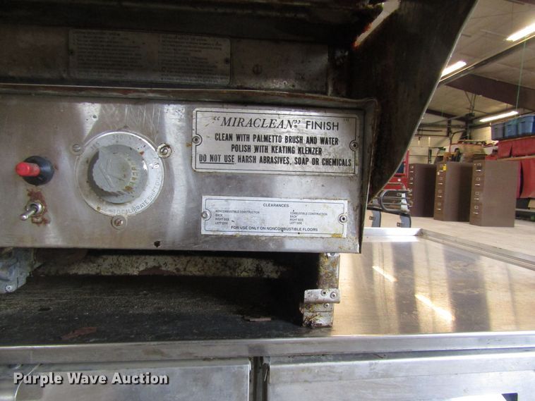 image for item GE9756 Flat top griddle