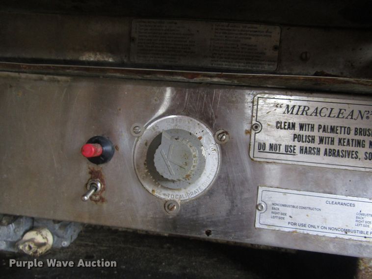 image for item GE9756 Flat top griddle