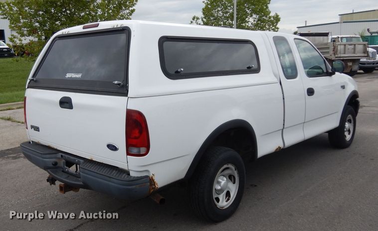 image for item GG9090 2003 Ford F150 SuperCab pickup truck