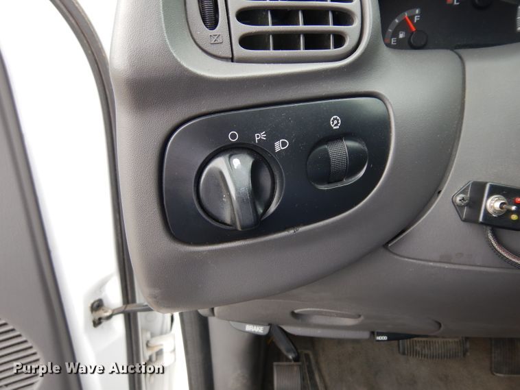 image for item GG9090 2003 Ford F150 SuperCab pickup truck