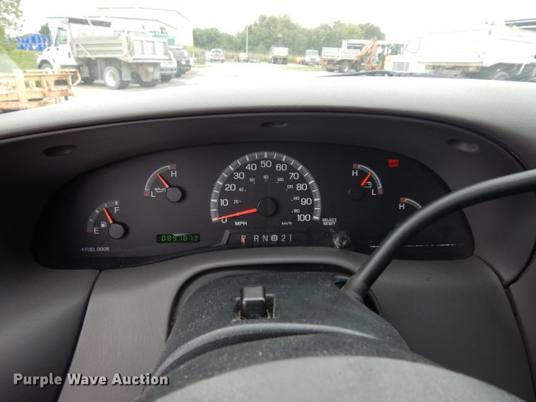 image for item GG9090 2003 Ford F150 SuperCab pickup truck