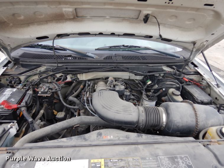 image for item GG9090 2003 Ford F150 SuperCab pickup truck