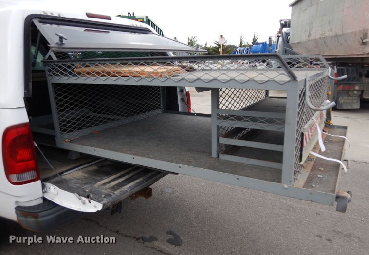 image for item GG9090 2003 Ford F150 SuperCab pickup truck