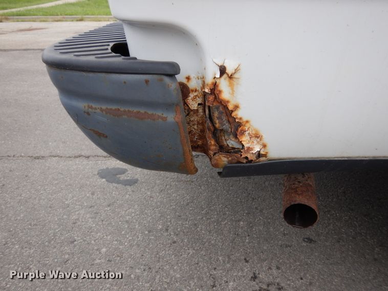 image for item GG9090 2003 Ford F150 SuperCab pickup truck