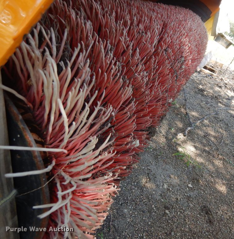 image for item GG9220 Old Dominion broom