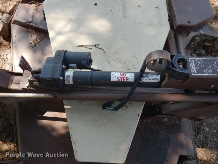 image for item GG9221 2010 Grasshopper 930D ZTR lawn mower