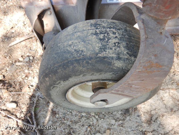 image for item GG9221 2010 Grasshopper 930D ZTR lawn mower