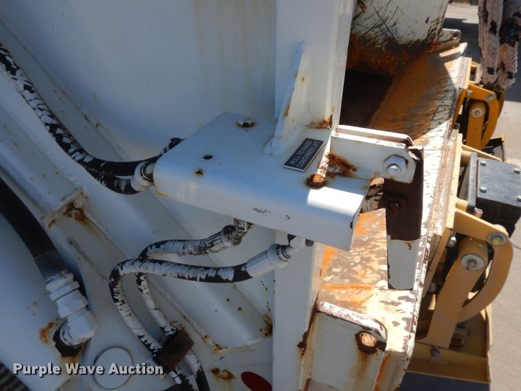 image for item GI9301 2008 Crane Carrier Low Entry refuse truck