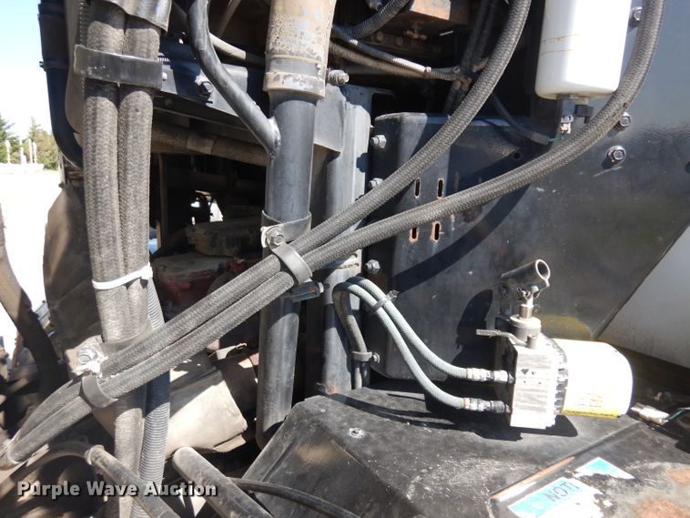 image for item GI9301 2008 Crane Carrier Low Entry refuse truck