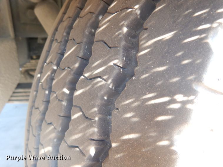 image for item GI9301 2008 Crane Carrier Low Entry refuse truck