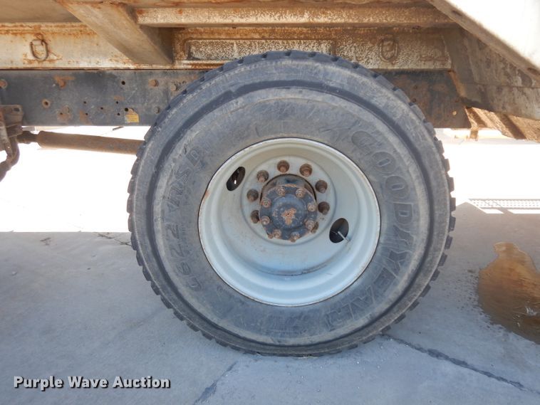 image for item GI9301 2008 Crane Carrier Low Entry refuse truck