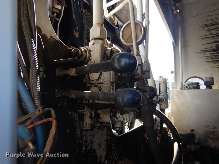 image for item GI9301 2008 Crane Carrier Low Entry refuse truck