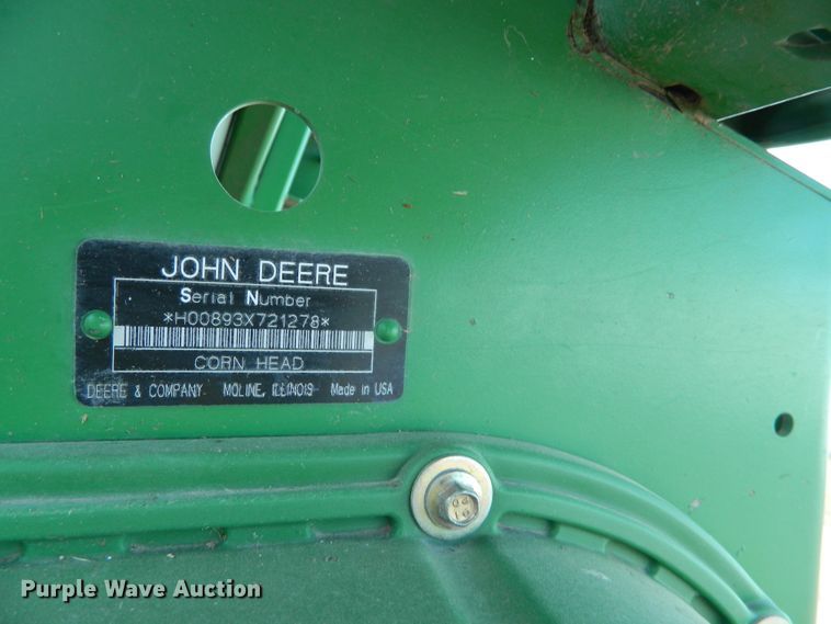 image for item DB4984 2007 John Deere 893 corn head