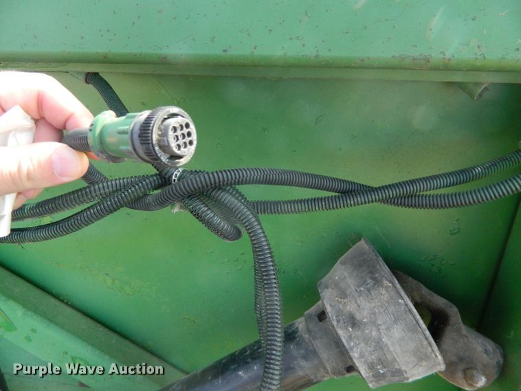 image for item DB4985 1983 John Deere 853A all-crop head