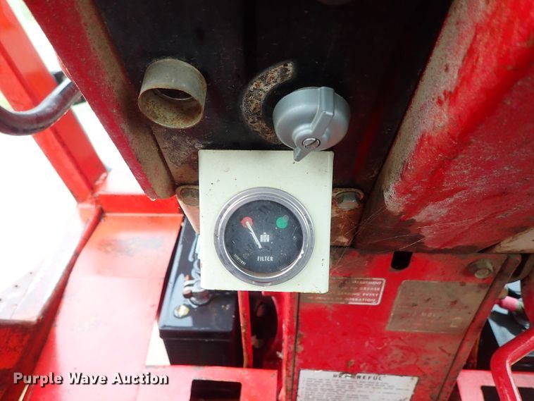 image for item DB7675 1967 Farmall 806 tractor