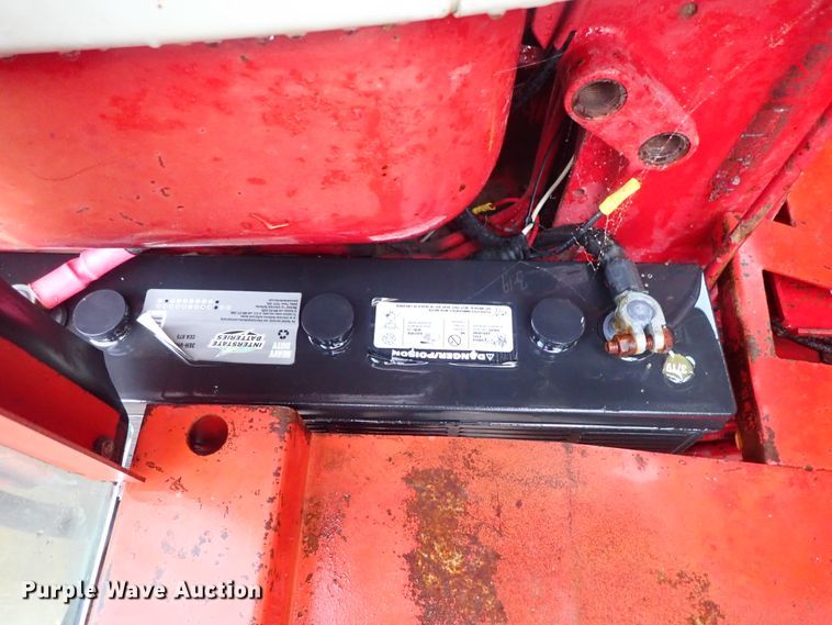 image for item DB7675 1967 Farmall 806 tractor