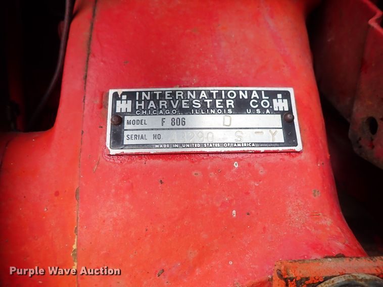 image for item DB7675 1967 Farmall 806 tractor