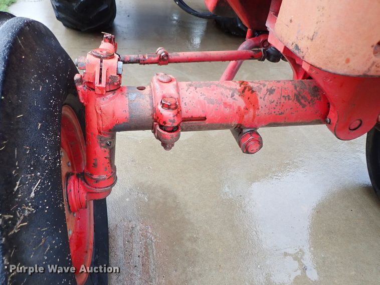 image for item DB7675 1967 Farmall 806 tractor