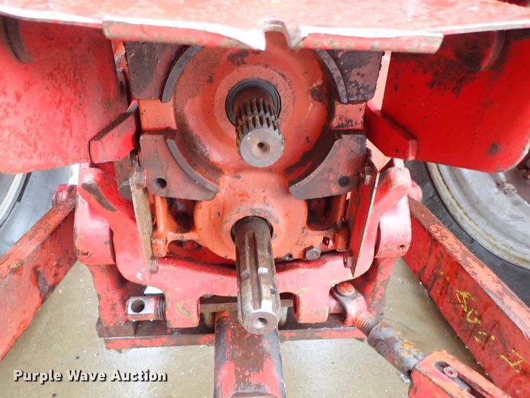 image for item DB7675 1967 Farmall 806 tractor