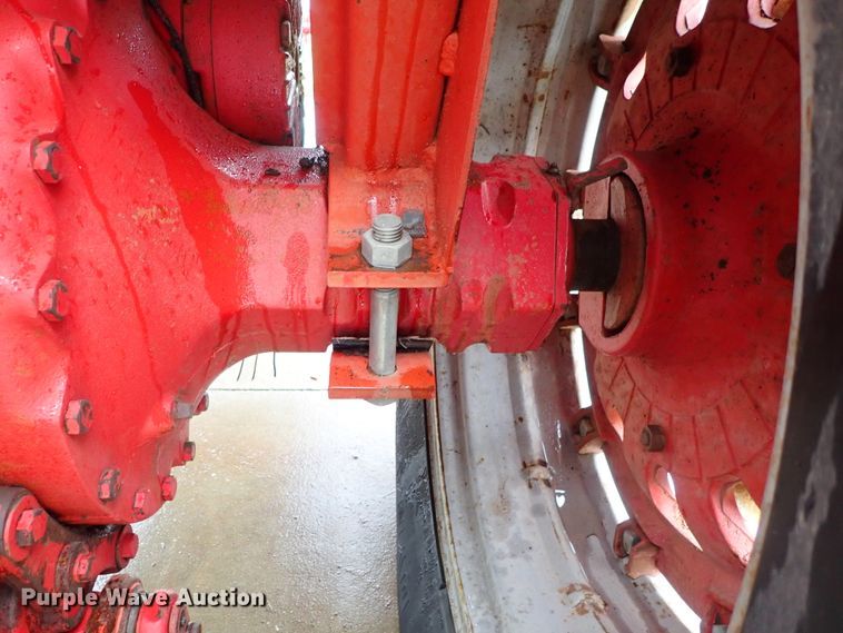 image for item DB7675 1967 Farmall 806 tractor