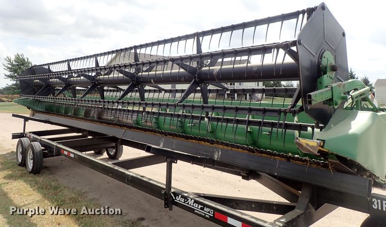 image for item DB7685 2000 John Deere 930F flex head