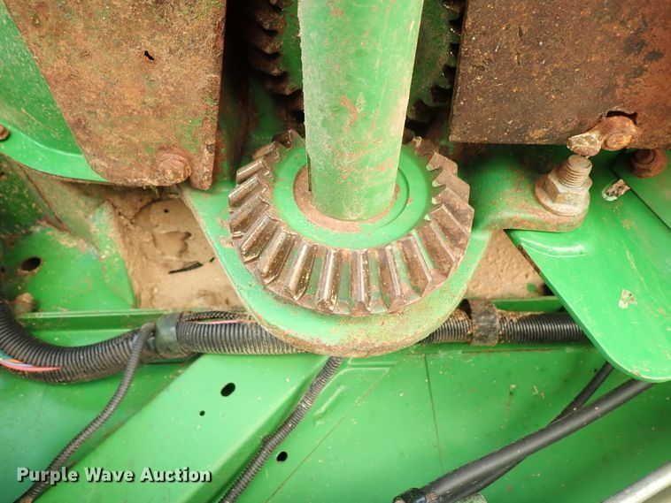 image for item DB7686 1990 John Deere 9600 combine