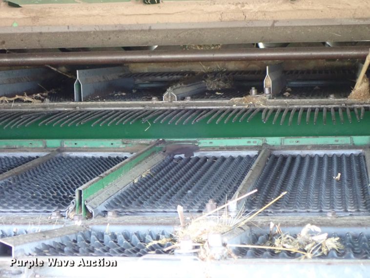 image for item DB7686 1990 John Deere 9600 combine