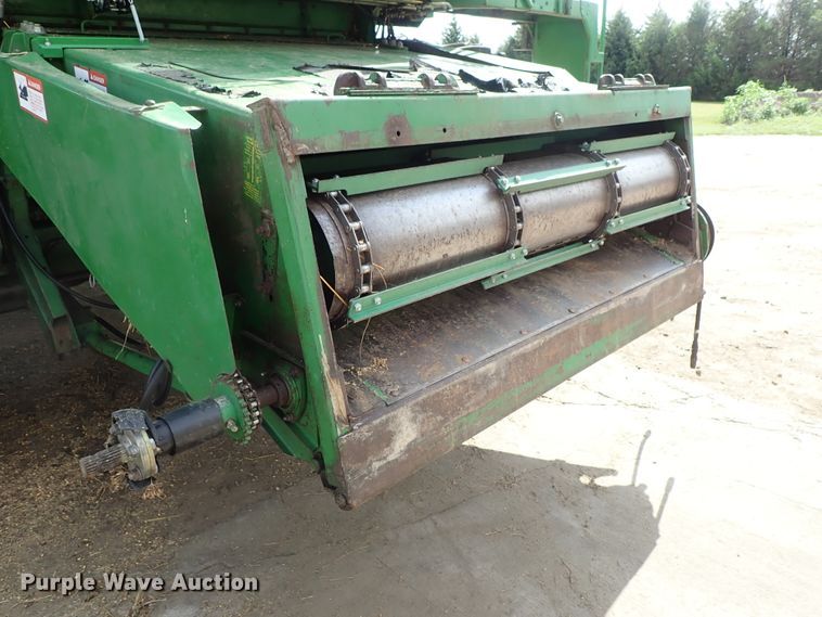 image for item DB7686 1990 John Deere 9600 combine