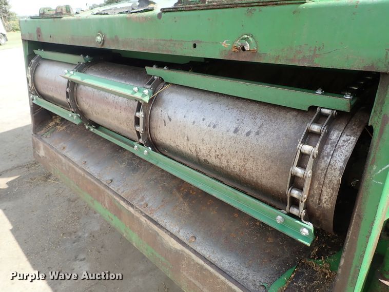 image for item DB7686 1990 John Deere 9600 combine