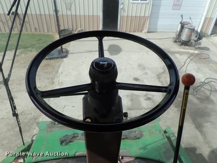 image for item DB7686 1990 John Deere 9600 combine