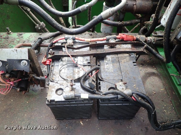 image for item DB7686 1990 John Deere 9600 combine