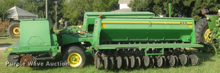image for item DC1414 John Deere 455 grain drill