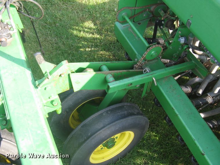 image for item DC1414 John Deere 455 grain drill