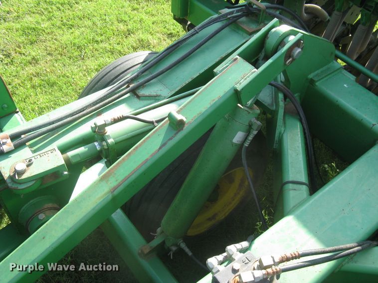 image for item DC1414 John Deere 455 grain drill