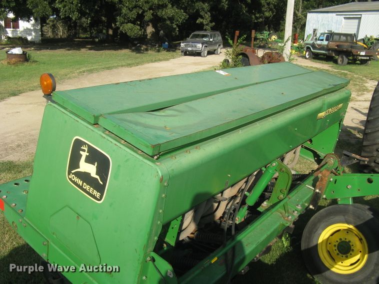 image for item DC1414 John Deere 455 grain drill