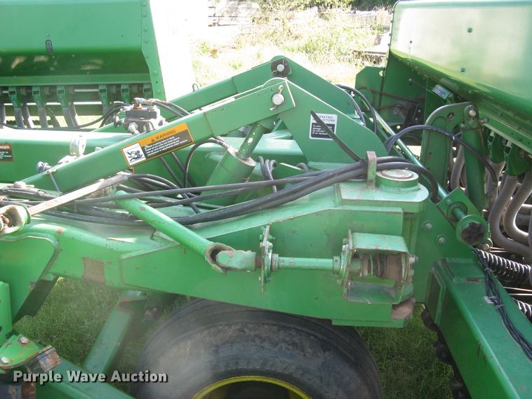 image for item DC1414 John Deere 455 grain drill