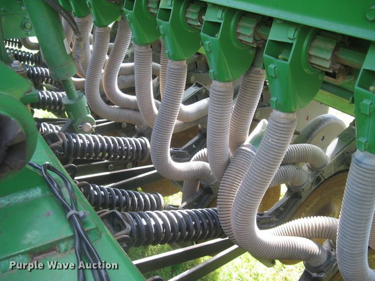 image for item DC1414 John Deere 455 grain drill