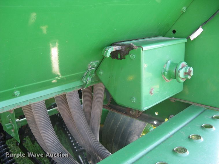 image for item DC1414 John Deere 455 grain drill