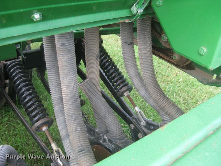 image for item DC1414 John Deere 455 grain drill
