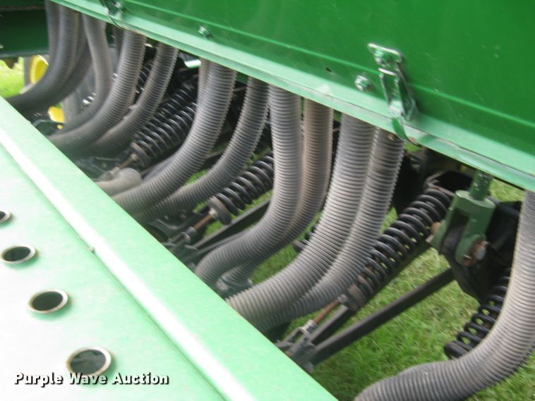 image for item DC1414 John Deere 455 grain drill