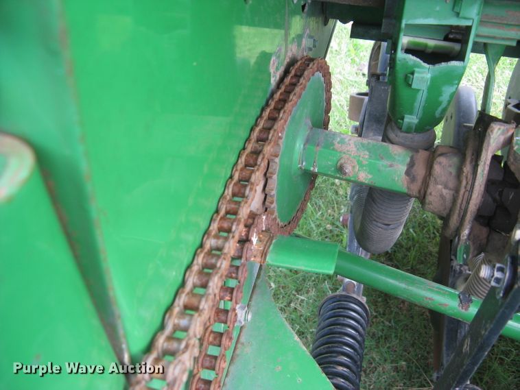 image for item DC1414 John Deere 455 grain drill