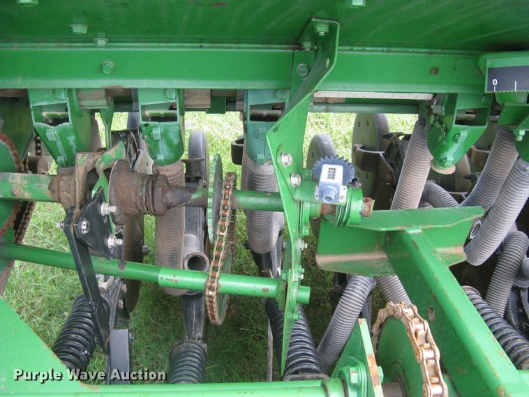 image for item DC1414 John Deere 455 grain drill