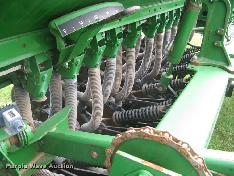 image for item DC1414 John Deere 455 grain drill