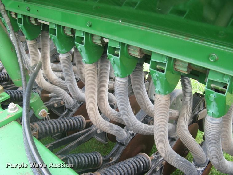 image for item DC1414 John Deere 455 grain drill