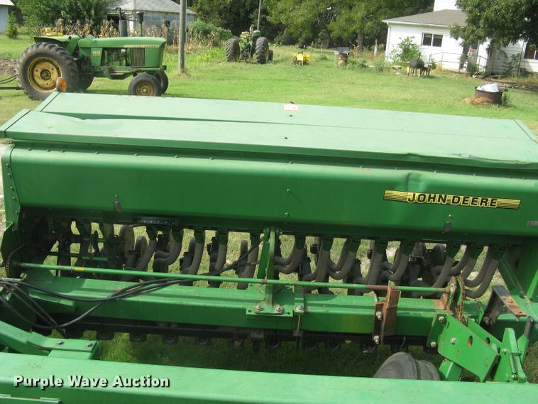 image for item DC1414 John Deere 455 grain drill