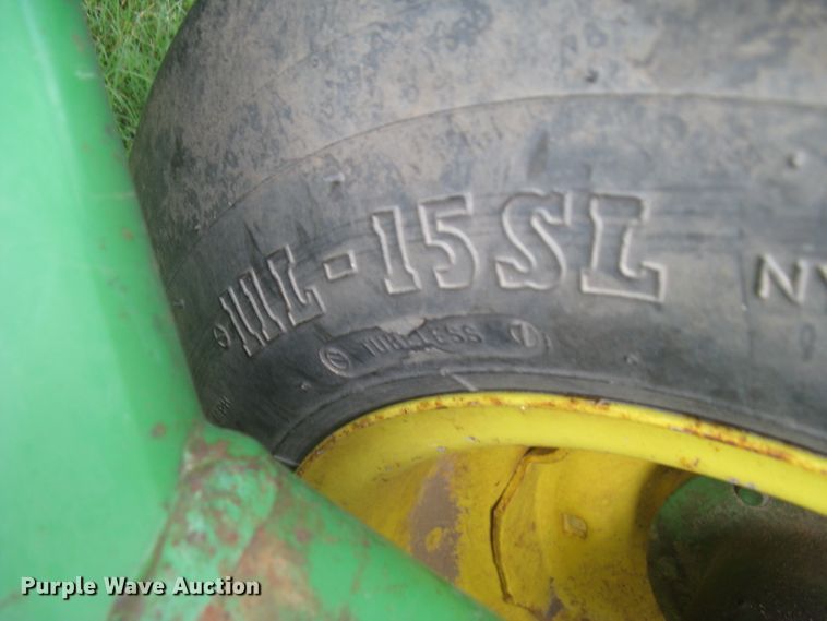 image for item DC1414 John Deere 455 grain drill