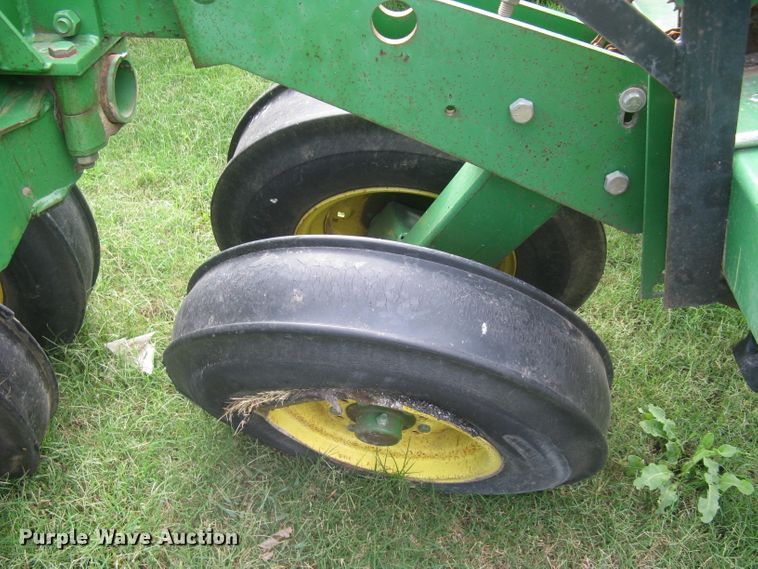 image for item DC1414 John Deere 455 grain drill